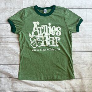 ARNIE'S BAR Tulsa Oklahoma T-Shirt Women's Fitted Large NWOT Circa 2005